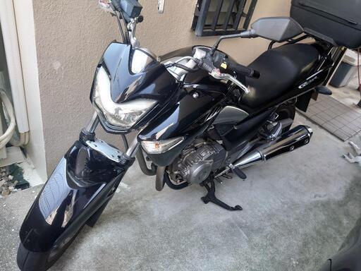 ＳＵＺＵＫＩ スズキのＧＳＲ２５０です。