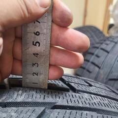 215/70R16 スタッドレスタイヤ