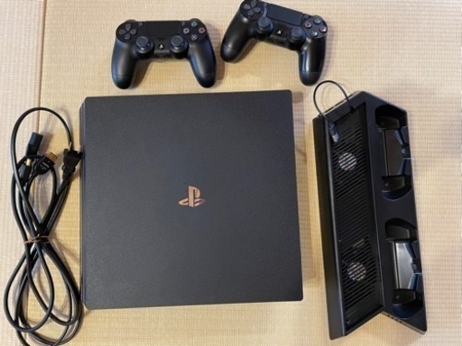 PlayStation 4 Pro ジェット・ブラック 1TB VR ソフト5本セット