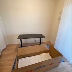 【新品未使用組み立て済】色間違購入！電動昇降デスク　茶