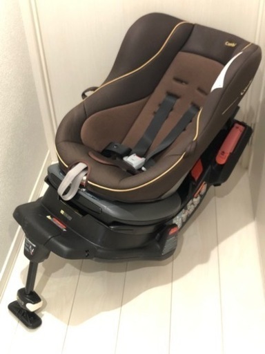 【受付中】チャイルドシート　コンビ　ゼウスターンユーロ