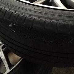 トヨタヴォクシー中古ホイル、タイヤ四本セット！キズ有り