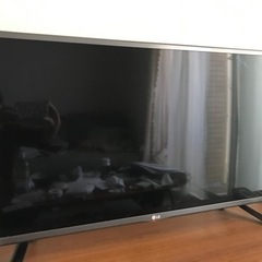 液晶テレビ　32インチ　LG  2016年購入