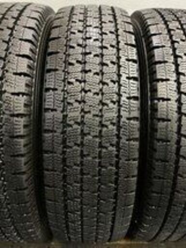 TOYO DELVEX 935 195/80R15 107/105N LT 15インチ スタッドレス 4本 2021年製 バリ溝 ハイエース キャラバン等　(MTK235) クレジットカード QRコード決済可能