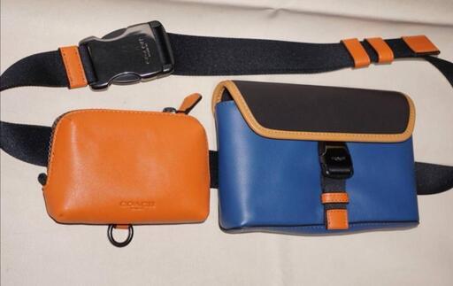 未使用　COACH　ボディダブルバッグ
