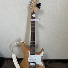 エレキギター　YAMAHA Pacifica 112v 