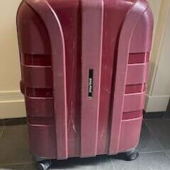 大型スーツケース　あげます