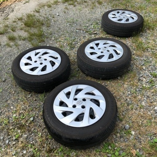 タイヤ、ホイール 185/60/R15 カローラフィールダー純正ホイール 