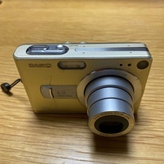 カシオ製デジタルカメラ