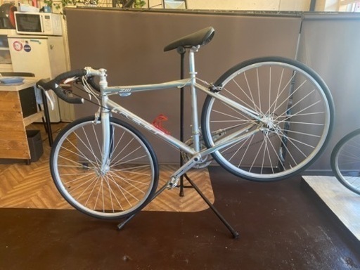 タイヤ新品！【FELT】ZW ロードバイク 700c 【公式通販】