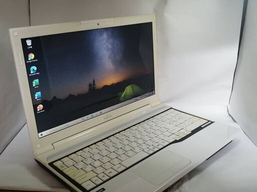 富士通　LifeBook　AH42/J 白　SSD WIN10 Office