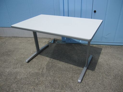 会議用テーブル　1200ｘ750　ホワイト　オカムラ製　8177EA　MG29