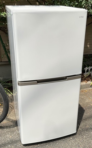 【RKGRE-900】特価！ユーイング/123L 2ドア冷凍冷蔵庫/UR-F123K /中古品/2018年製/当社より近隣無料配達！