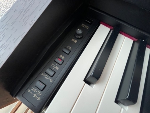 取りに来られる方限定　Roland  電子ピアノ　MP101