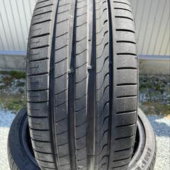 夏タイヤ　245/35-20