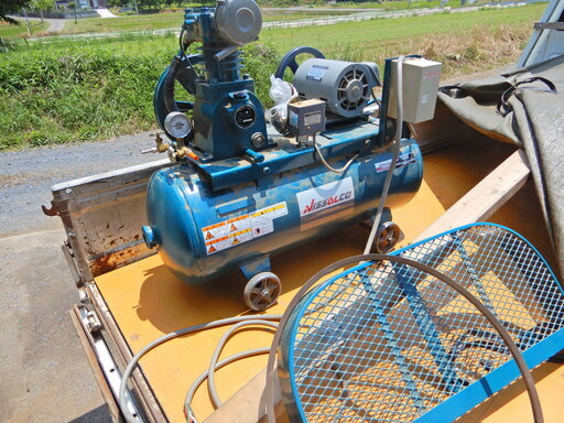 富士コンプレッサー製小型往復空気圧縮機FS-15(200V) 富士コンプレッサー製小型往復空気圧縮機FS-15(200V)