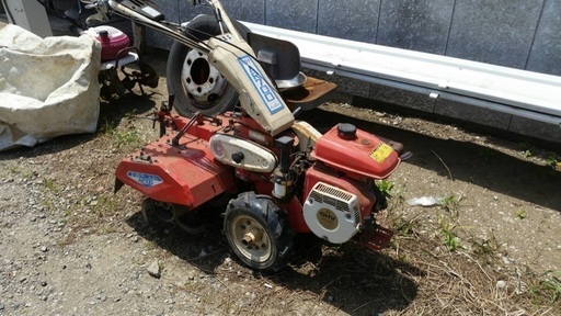 引き渡し者決定耕運機 家庭菜園などに 直ぐ使えます