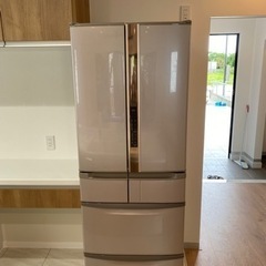 キレイな冷蔵庫です。