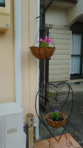 簡単設置ハンギングポール吊り下げ用 アイアン スチール 製造販売 ガーデニング 園芸 フラワースド フラワーラック プランター 上木鉢 花 コロ 鳴子北のその他の無料広告 無料掲載の掲示板 ジモティー