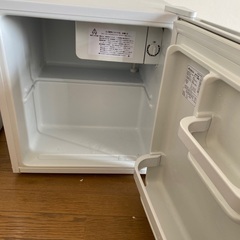 冷蔵庫(小さめ)