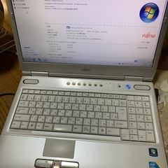 ノートpc    FMVA705AW  古い