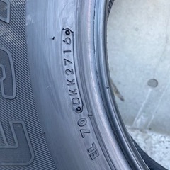 夏タイヤ　265/70R17