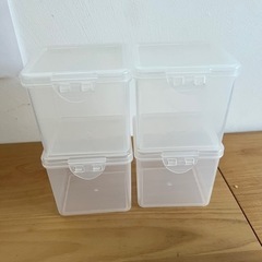 プラスチックの箱　15個ぐらいまとめて