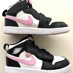 NIKE ジョーダン　1MID キッズ　18㎝
