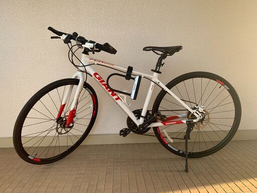 独特な店 GIANT  自転車 ジャイアント クロスバイク FCR3500 超軽 11.8 kg クロスバイク