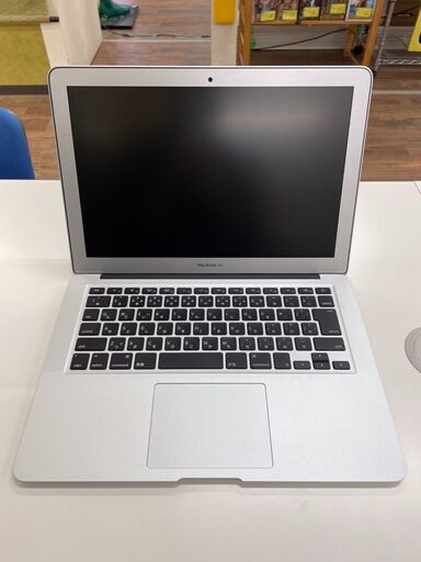Apple MacBook Air 1800/13.3 MQD32J/A www.taxcounting.cz
