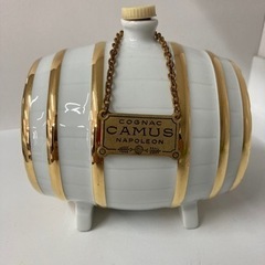 camus napoleon cognac   樽型. 訳あり　...
