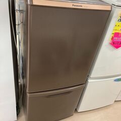 パナソニック製の冷蔵庫　１３８L