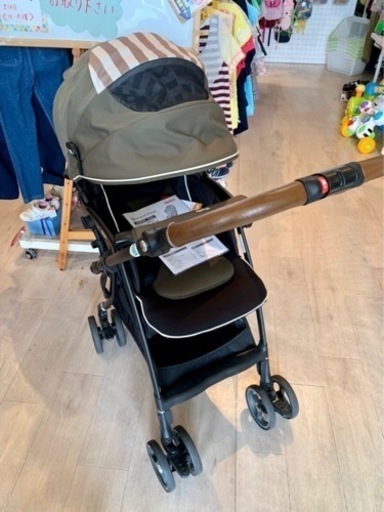 ■店頭引取限定■美品☆アップリカ　ベビーカー　ラクーナビッテクッション♫定価6万円