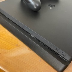 買い取り手の方決まりました】PlayStation4 CUH-2100 500GB 多少の使用 