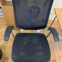 オフィス用椅子　オカムラBaron