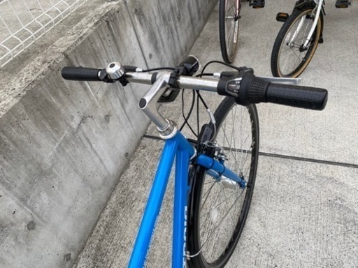 アストロイア 700C 外装6段変速 ブルー クロスバイク 学生 中古 自転車