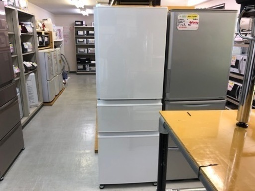 【リサイクルサービス八光　田上店　安心の3か月保証　配達・設置OK】三菱電機 MITSUBISHI ELECTRIC MR-C33F-W [冷蔵庫 （335L・右開き） 3ドア Cシリーズ パールホワイト]