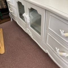 ネコ脚　チェスト