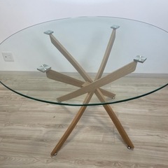 ガラステーブル(他投稿の椅子2セットも無料でお付けできます)