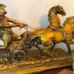 金塗り馬の置物・木彫り