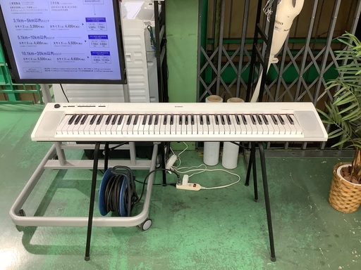 安心の6ヶ月保証付き！！ YAMAHA キーボード NP-32WH 2018年製 ペダル付き 付属品有