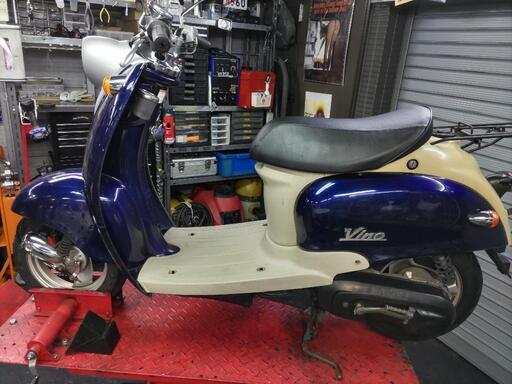 東京都板橋区高島平から　激っ速です！！　ボアアップ？　　ヤマハ　VINO ビーノ　SA10J型なのに排ガス規制前モデル　 整備済みでそのまま乗れます　2サイクルのモデルです 　原付き　原チャリ　50c　スクーター 　安い　お買い得です 東京都板橋区高島平から 激っ速です！！ ボアアップ？ ヤマハ VINO