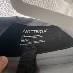 5/31まで　アークテリクス　緑　M