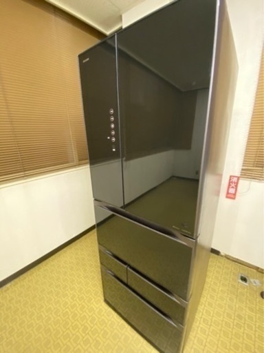 【美品】タッチパネル式！東芝ガラスパネル冷蔵庫　500L以上