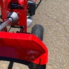 タイヤ付エンジン草刈機 手押し草刈り機　らくらく作業　最強42.7.cc 新品チップソーおまけ付