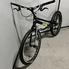 JITSIE - VARIAL 26 トライアル