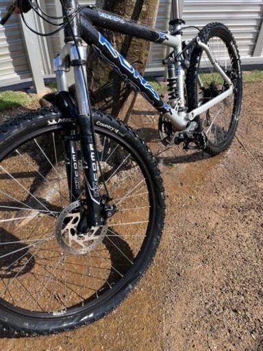KONA KIKAPUマウンテンバイク 26inch
