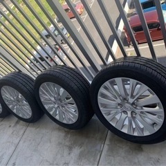 値下げ❗️トヨタ純正アルミ　235/50R18  97V