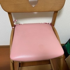 カリモク　学習机　椅子ピンクのみ