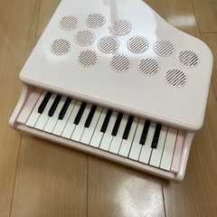おもちゃピアノ　カワイ　ピンク　こども用楽器